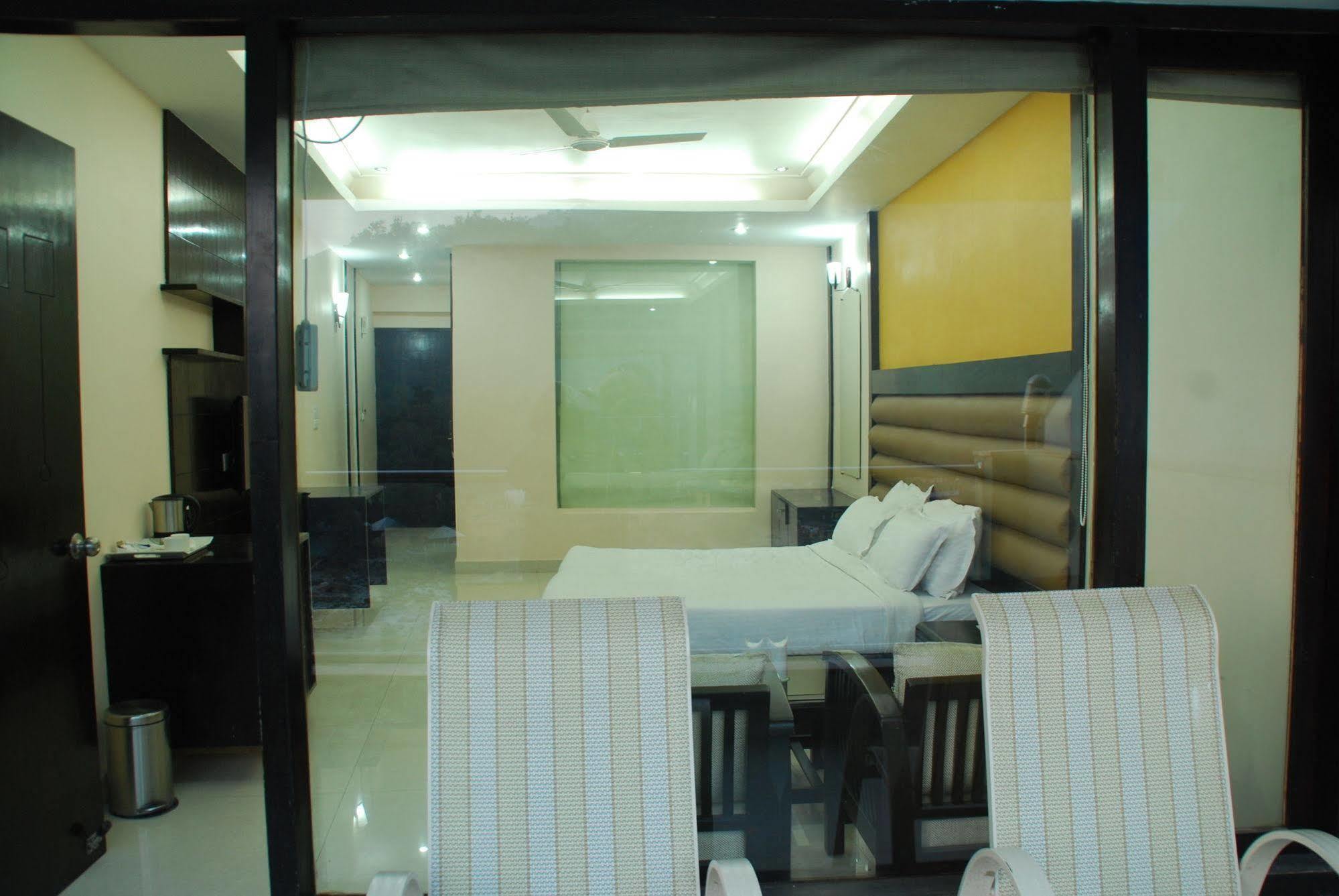 Ganga Beach Resort Rishīkesh Esterno foto